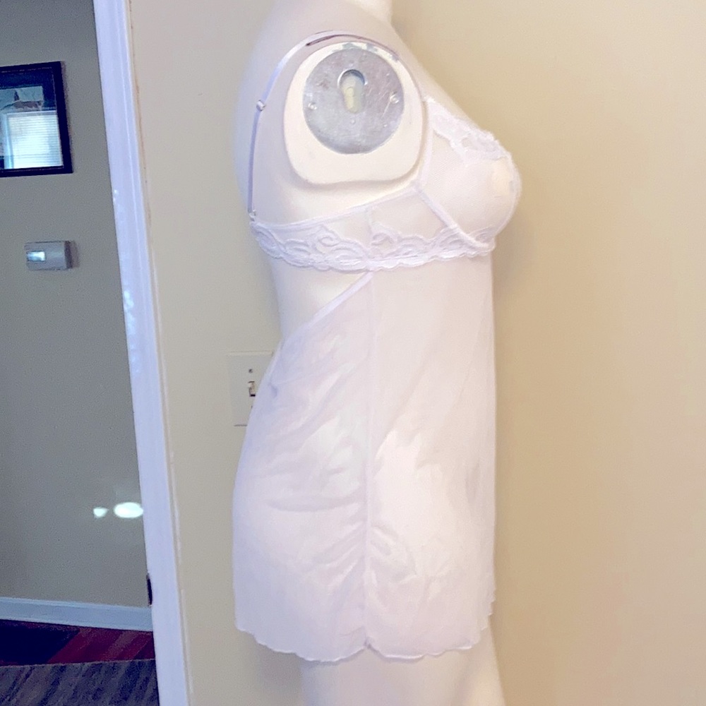 Nighty - Picture 2 of 3
